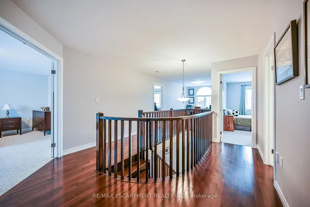 Additional image 37 of 31 Showcase Dr