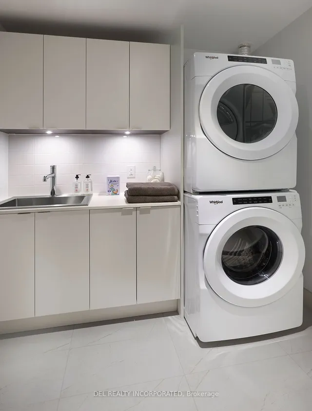 Additional image 15 of 455 Wellington St Unit 903