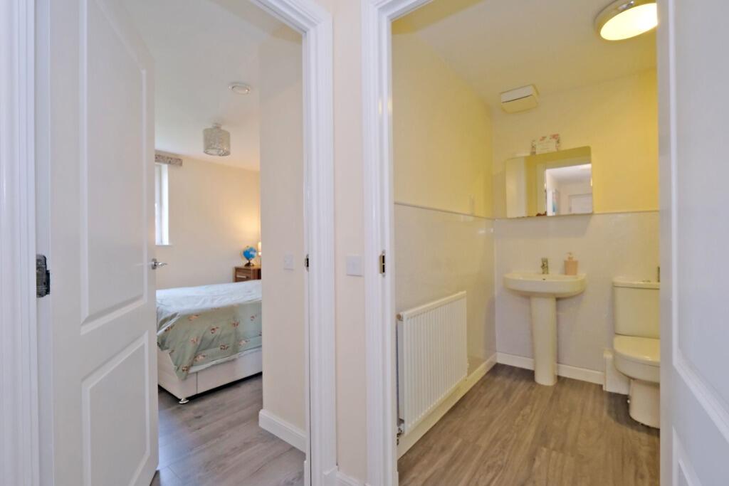 Additional image 15 of Urquhart court