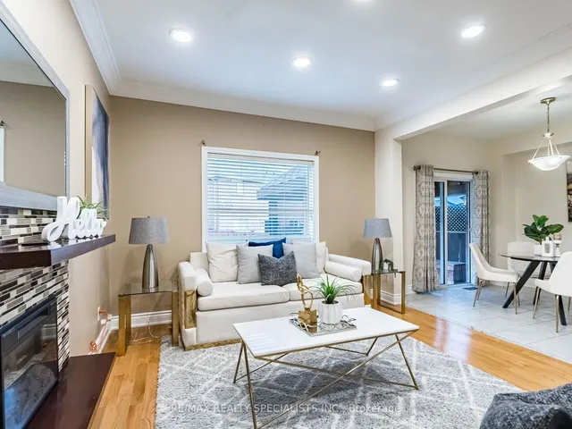 Additional image 11 of 25 Commodore Dr