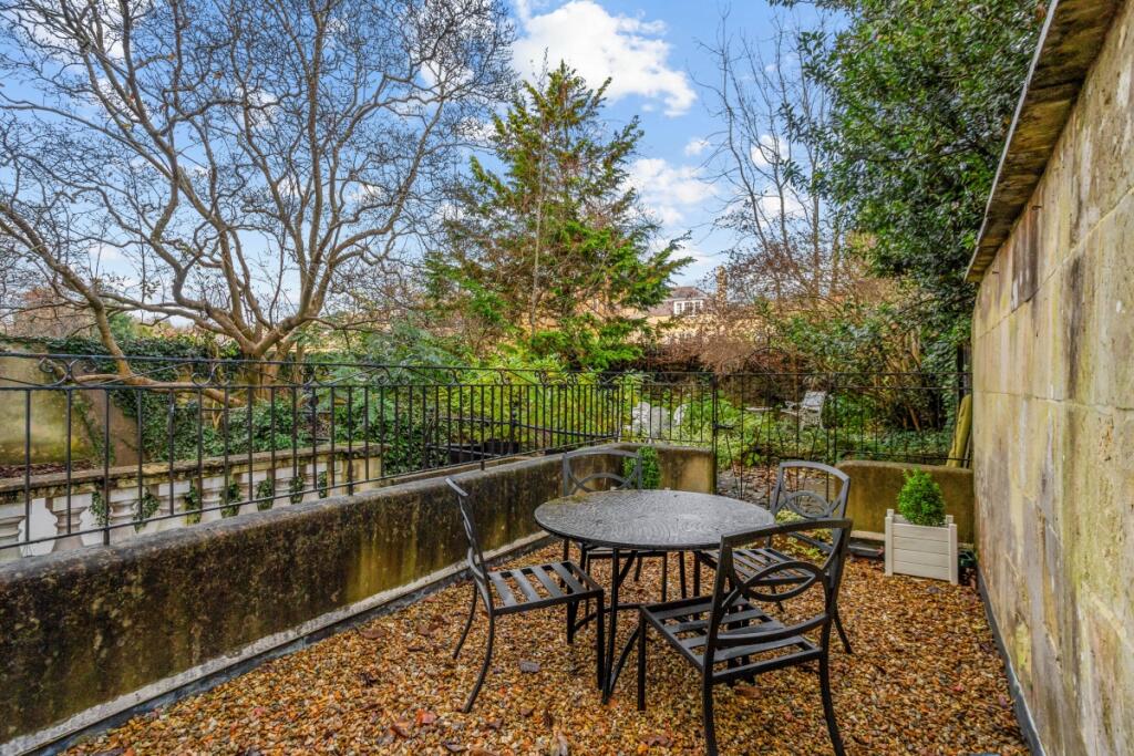 Additional image 32 of Royal Crescent Bath BA1