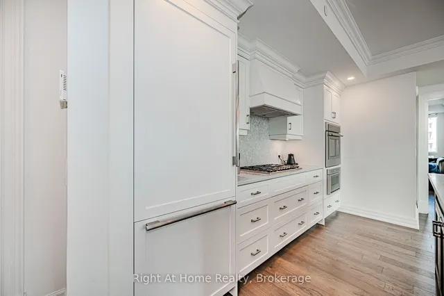 Additional image 12 of 2060 LAKESHORE Rd Unit 802