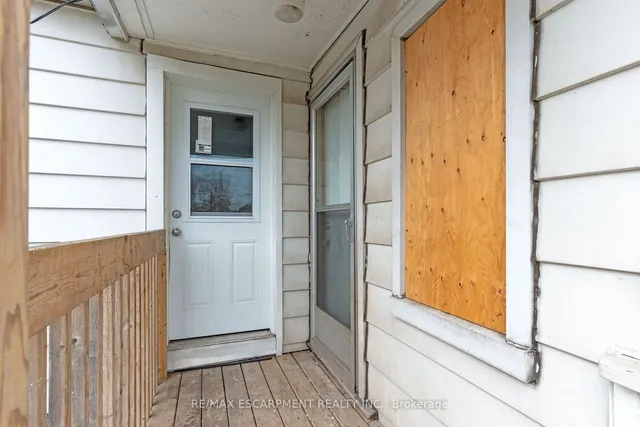 Additional image 33 of 289 Roxborough Ave