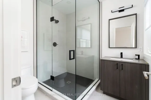 Additional image 23 of 30 Roseland Dr