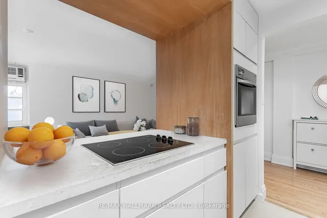 Additional image 6 of 717 Eglinton Ave Unit 107