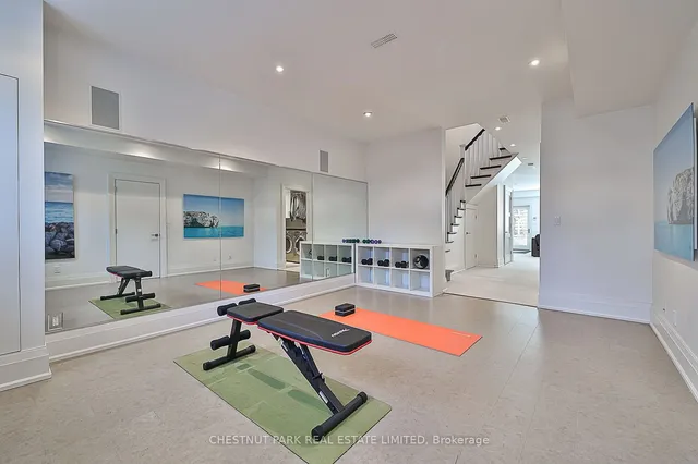 Additional image 32 of 229 Douglas Ave