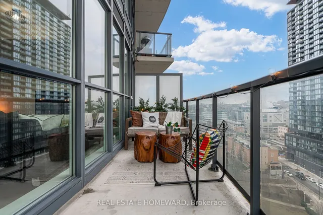 Additional image 25 of 51 East Liberty St Unit 1207