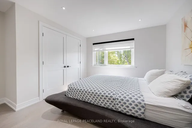 Additional image 13 of 38 Farmcrest Dr