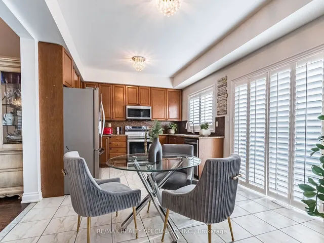 Additional image 20 of 11 Stillman Dr