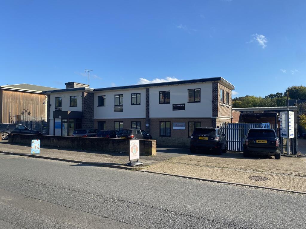 Additional image 8 of 23 Porters Wood, St. Albans, Hertfordshire, AL3