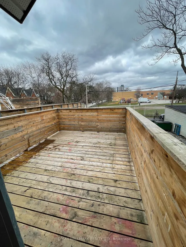 Additional image 10 of 414 Dundas St