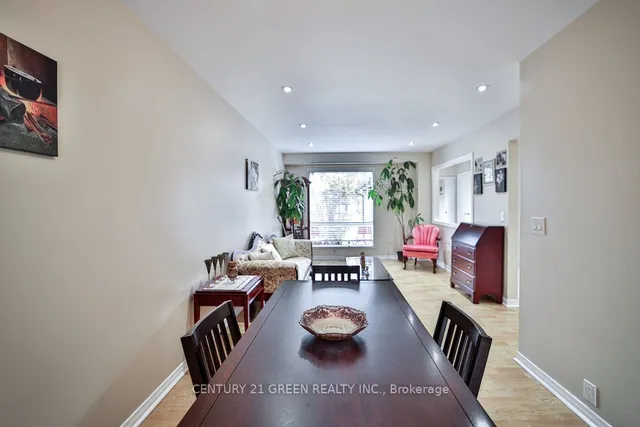 Additional image 7 of 79 Warwick Castle Crt