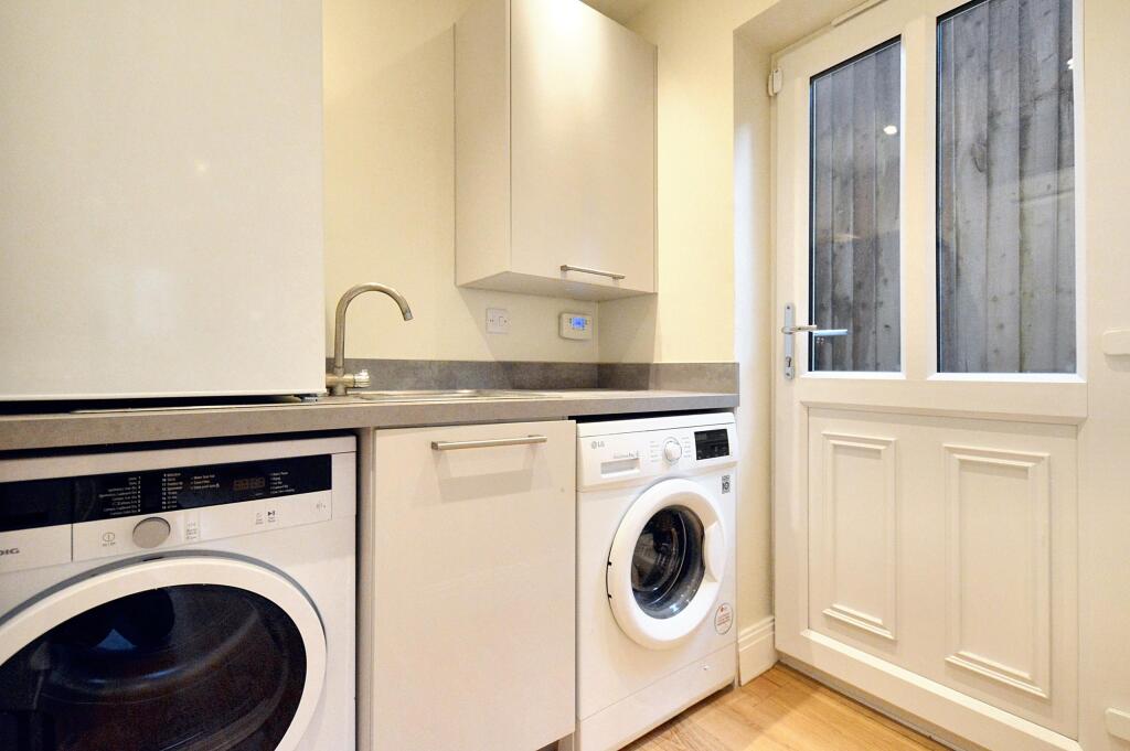 Additional image 23 of Wain Close, St Albans, AL1