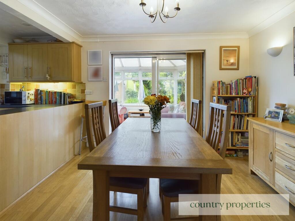 Additional image 19 of Ingles, Welwyn Garden City, AL8