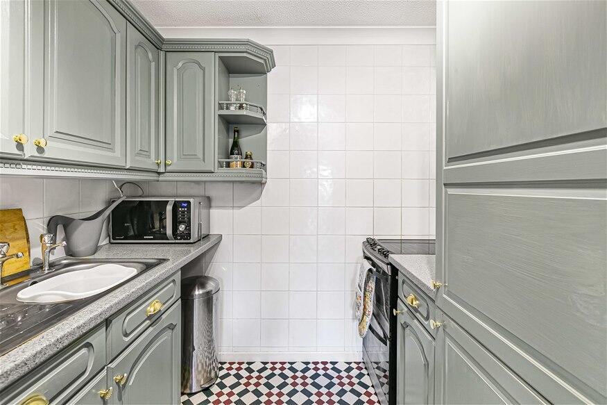 Additional image 6 of Homedell House, Roundwood Lane, Harpenden, AL5