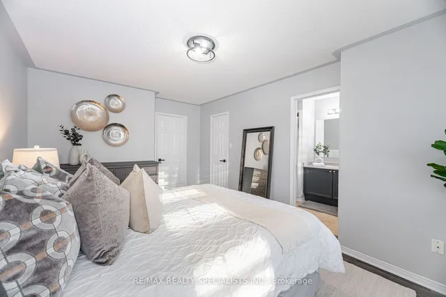 Additional image 19 of 14 Bernard Ave