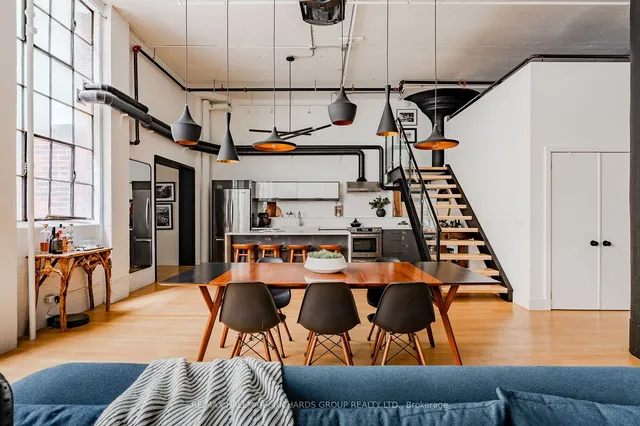 Additional image 10 of 245 Carlaw Ave Unit 210A