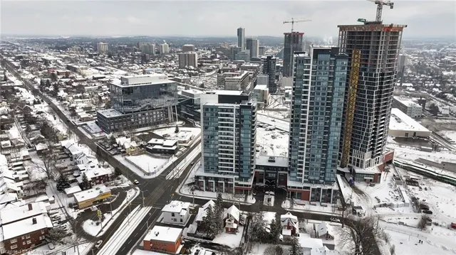 Additional image 39 of 5 Wellington St Unit 306