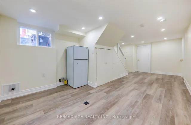 Additional image 25 of 3 Tulip Dr