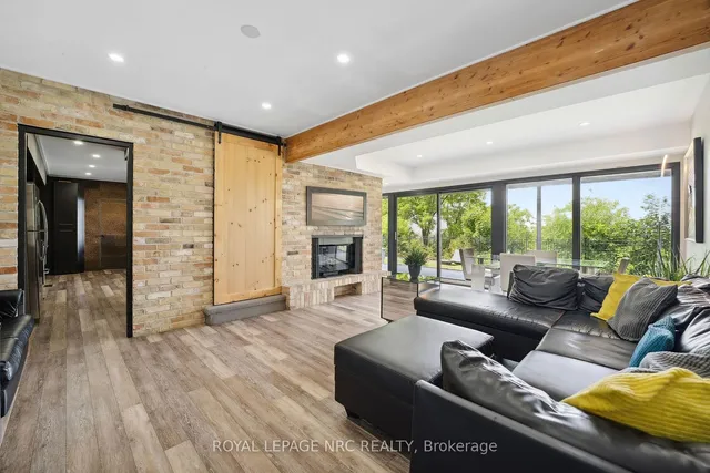 Additional image 24 of 33 LESLIE Dr