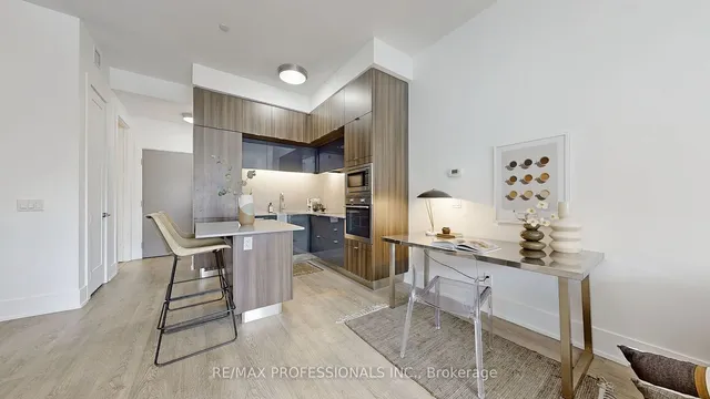 Additional image 8 of 15 Merchants Wharf Unit 1208