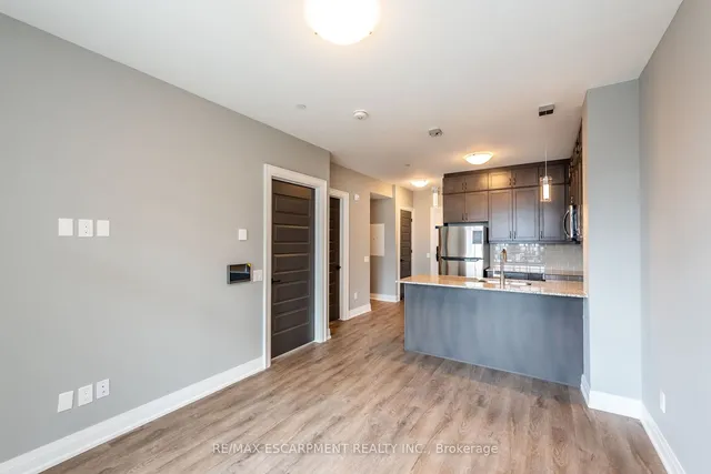 Additional image 34 of 50 Kaitting Tr Unit 303