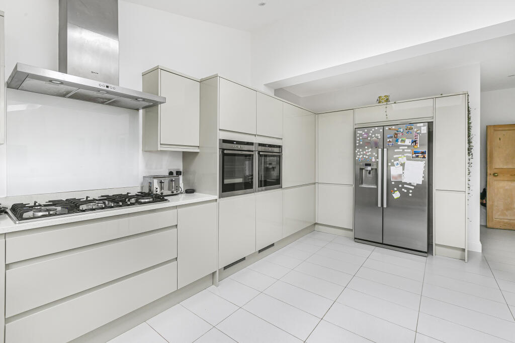 Additional image 7 of New Barnes Avenue, St.Albans, AL1