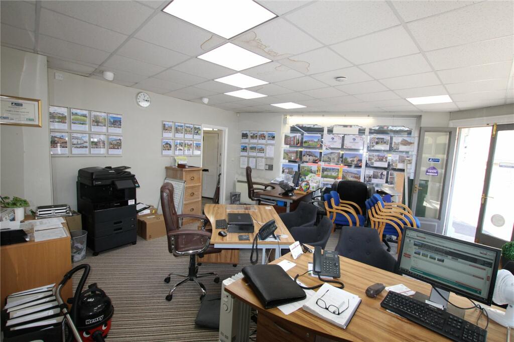 Additional image 5 of 7/8 Market Place, Wincanton, Somerset, BA9