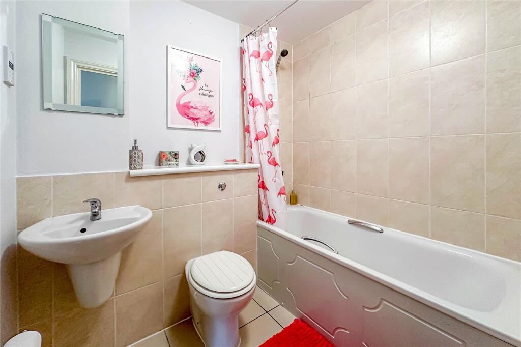 Additional image 17 of Astwick Manor, Coopers Green Lane, Hatfield, Hertfordshire, AL10