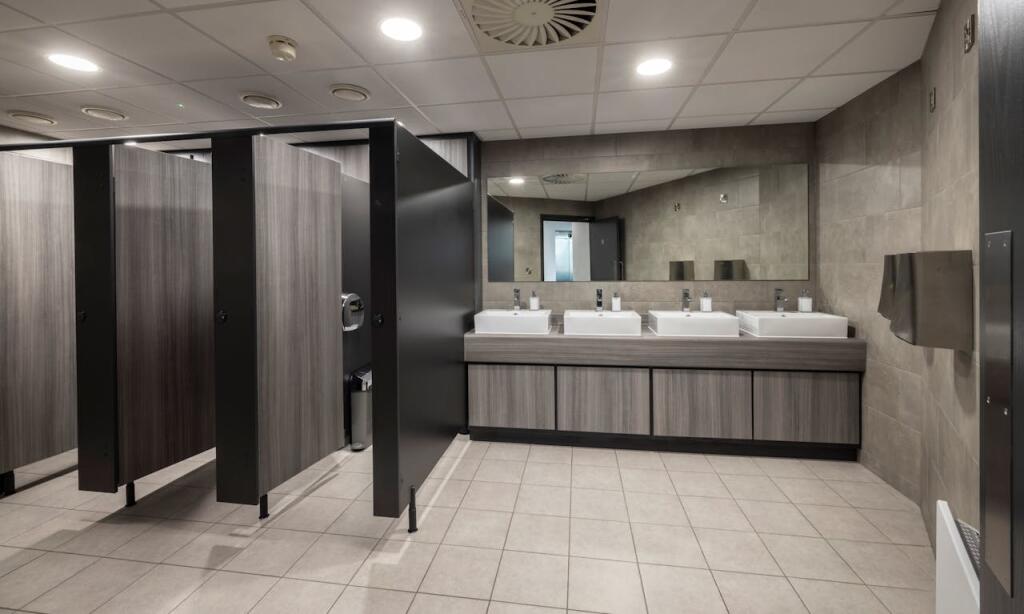 Additional image 11 of 1 Devon Way, Birmingham, B31 2TS