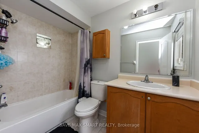 Additional image 22 of 72 Rocky Point Cres