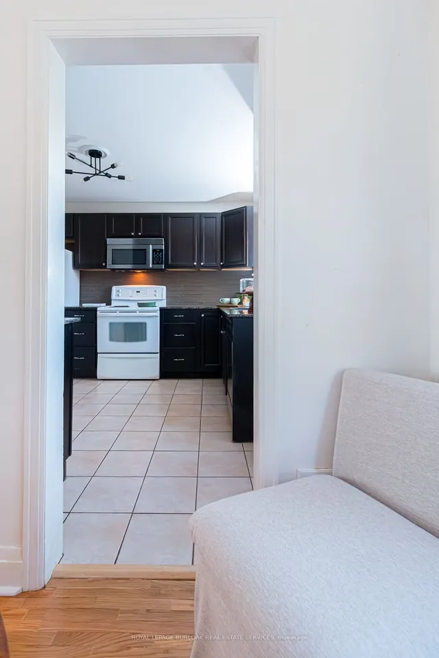 Additional image 10 of 299 Merle Ave