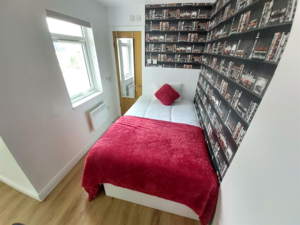 Additional image 10 of Dale road