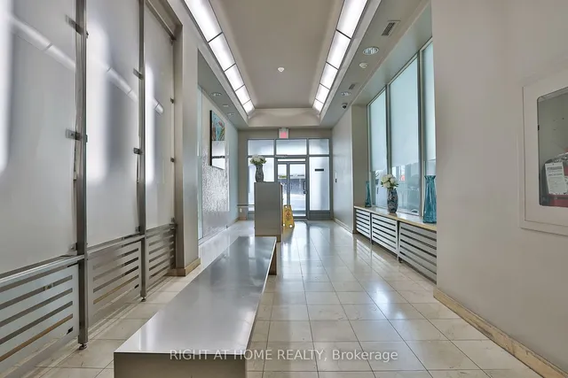 Additional image 3 of 77 Lombard St Unit 303