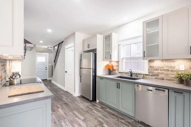 Additional image 8 of 50 Whitfield Ave