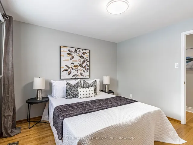 Additional image 24 of 6 NORVAL Cres