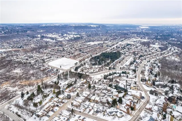 Additional image 22 of 7 Ridgewood Blvd