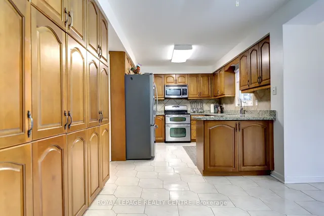 Additional image 11 of 3200 Hazelwood Ave