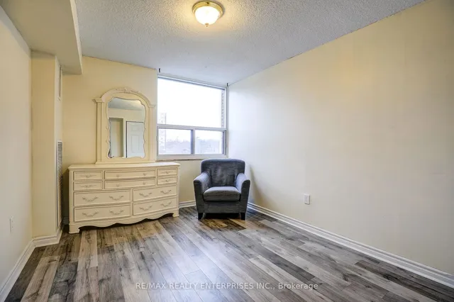 Additional image 11 of 4060 Lawrence Ave Unit 412