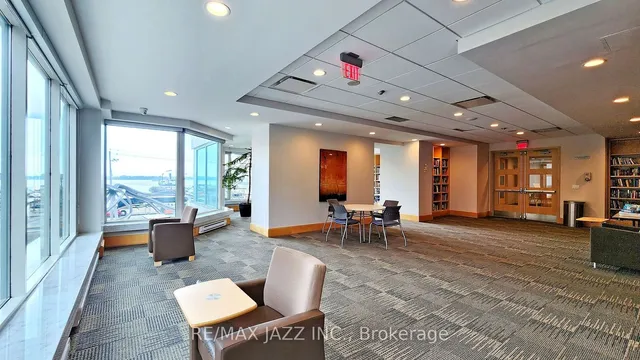 Additional image 21 of 10 Queens Quay Unit 803