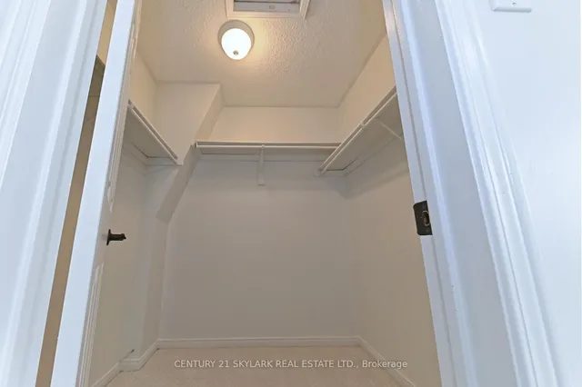 Additional image 28 of 24 Alaskan Summit Crt