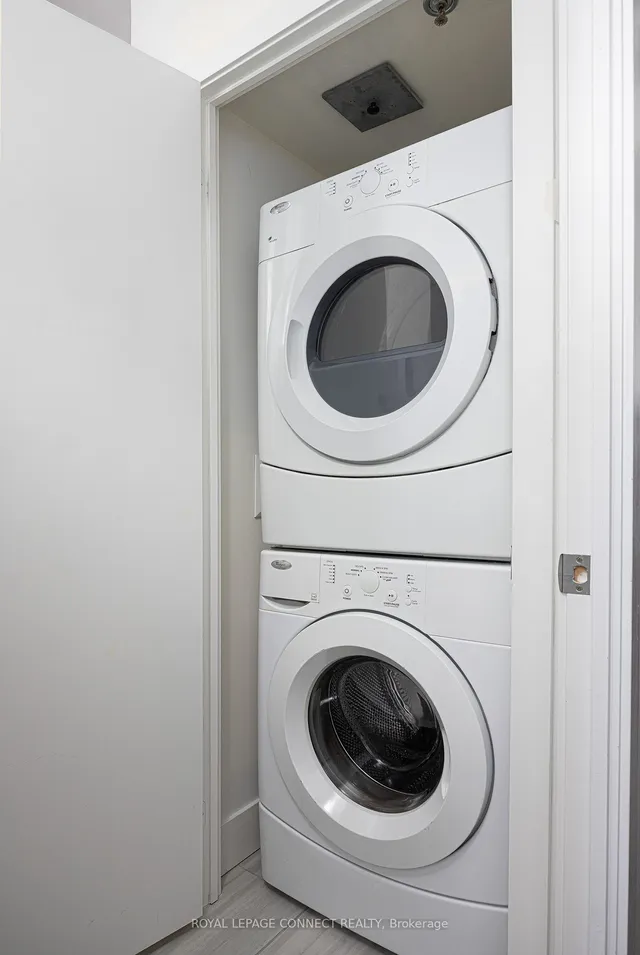 Additional image 28 of 630 Queen St Unit 404