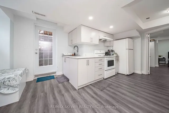 Additional image 21 of 137 Seaside Circ