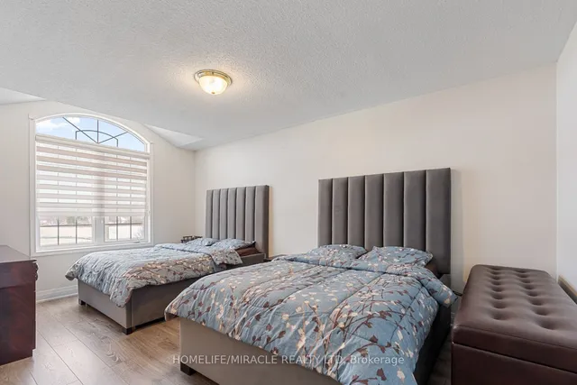 Additional image 23 of 38 Sparta Dr