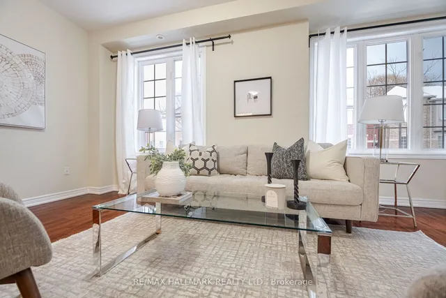 Additional image 16 of 39 Pin Lane