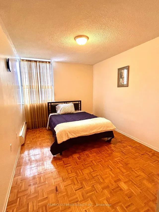 Additional image 11 of 151 La Rose Ave Unit 409