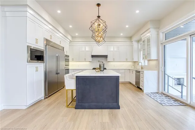 Additional image 13 of 67 Creanona Blvd