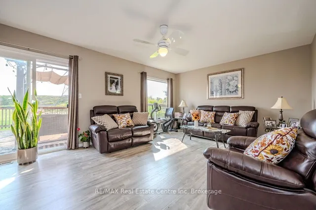 Additional image 9 of 128 Henhoeffer Cres