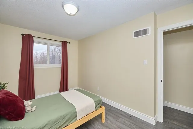 Additional image 20 of 23 Dynasty Ave Unit 4