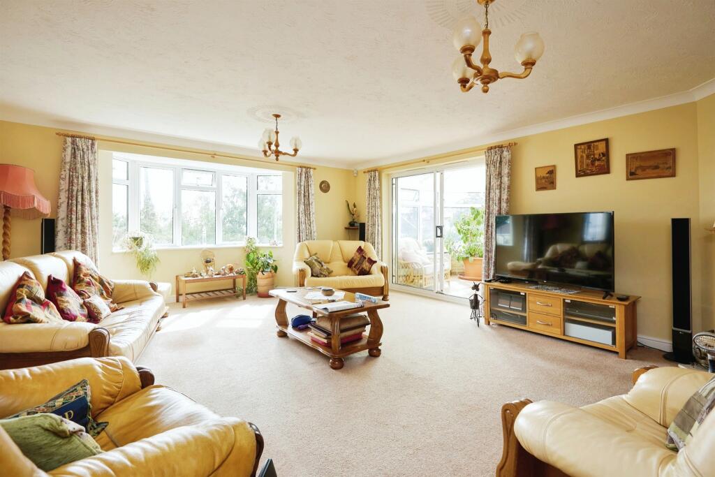 Additional image 5 of Grants Close, WINCANTON